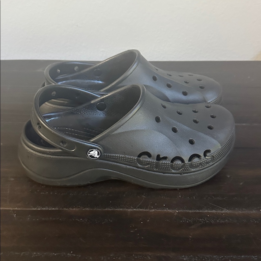 Crocs Women size 9
